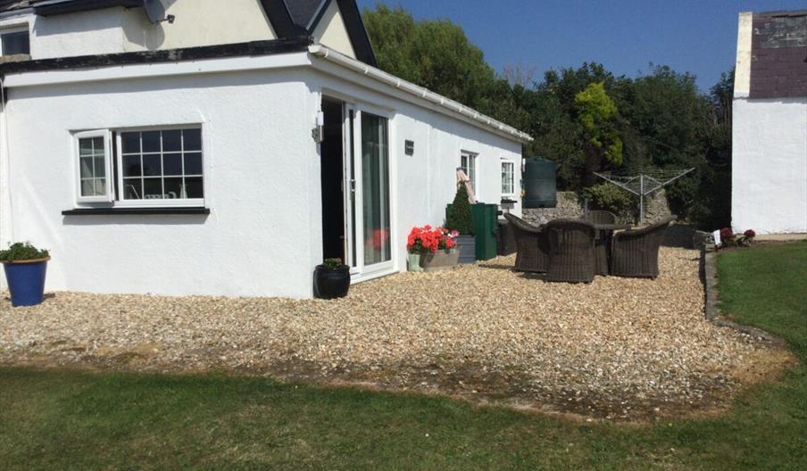 Coastal View outdoor seating area