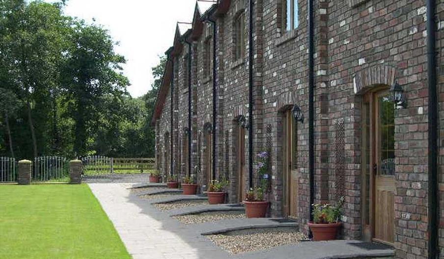 Duffryn Farm Cottages entrances