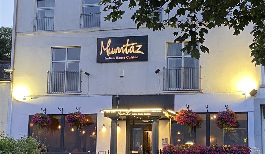 Mumtaz entrance