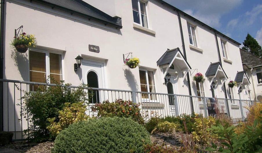 Parkmill Cottages entrances