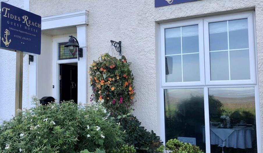 Tides Reach Guest House entrance