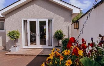 La Petite Maison entrance