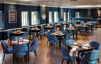 Mercure Swansea dining area