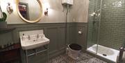 An ornately furnished bathroom