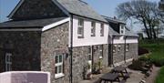 Hardingsdown Bunkhouse patio with seating