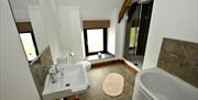 Horton Farmhouse bathrom