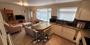 Sarlou Close dining and kitchen area