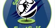 Logo Footgolf Abertawe, cylch gyda esgidiau pel droed a pel droed.